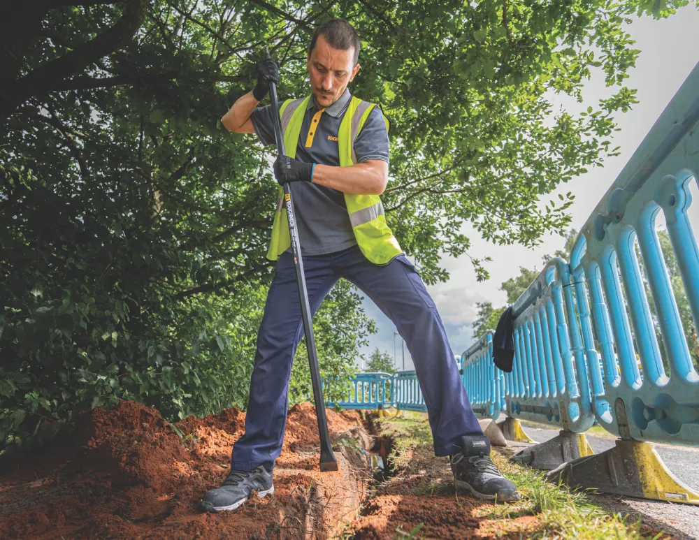 Roughneck 14lb Chisel & Point Digging Bar 50mm X 1520mm - Image 4