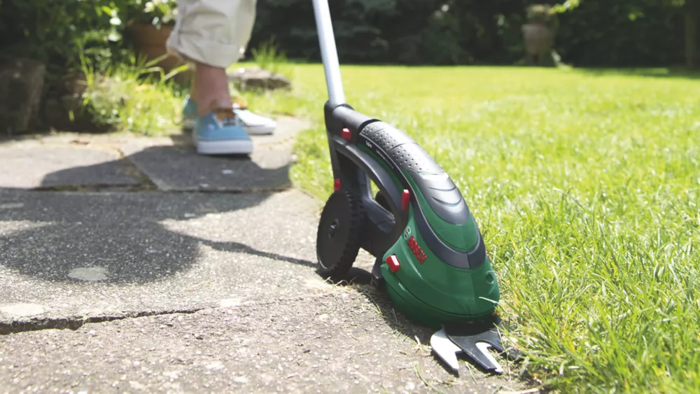 Bosch Isio 3.6V 1 X 1.5Ah Li-Ion Cordless Grass & Shrub Shear - Image 3