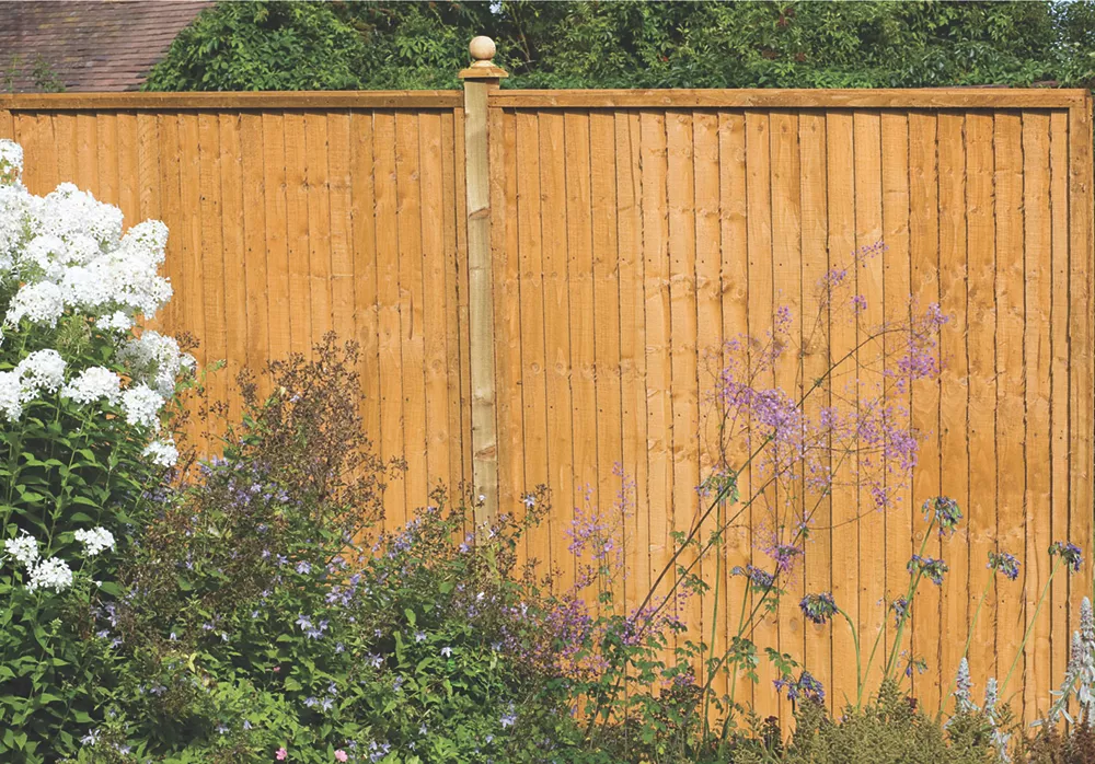 Forest Closeboard Fence Panels Golden Brown 6 X 4' Pack Of 4 - Image 3