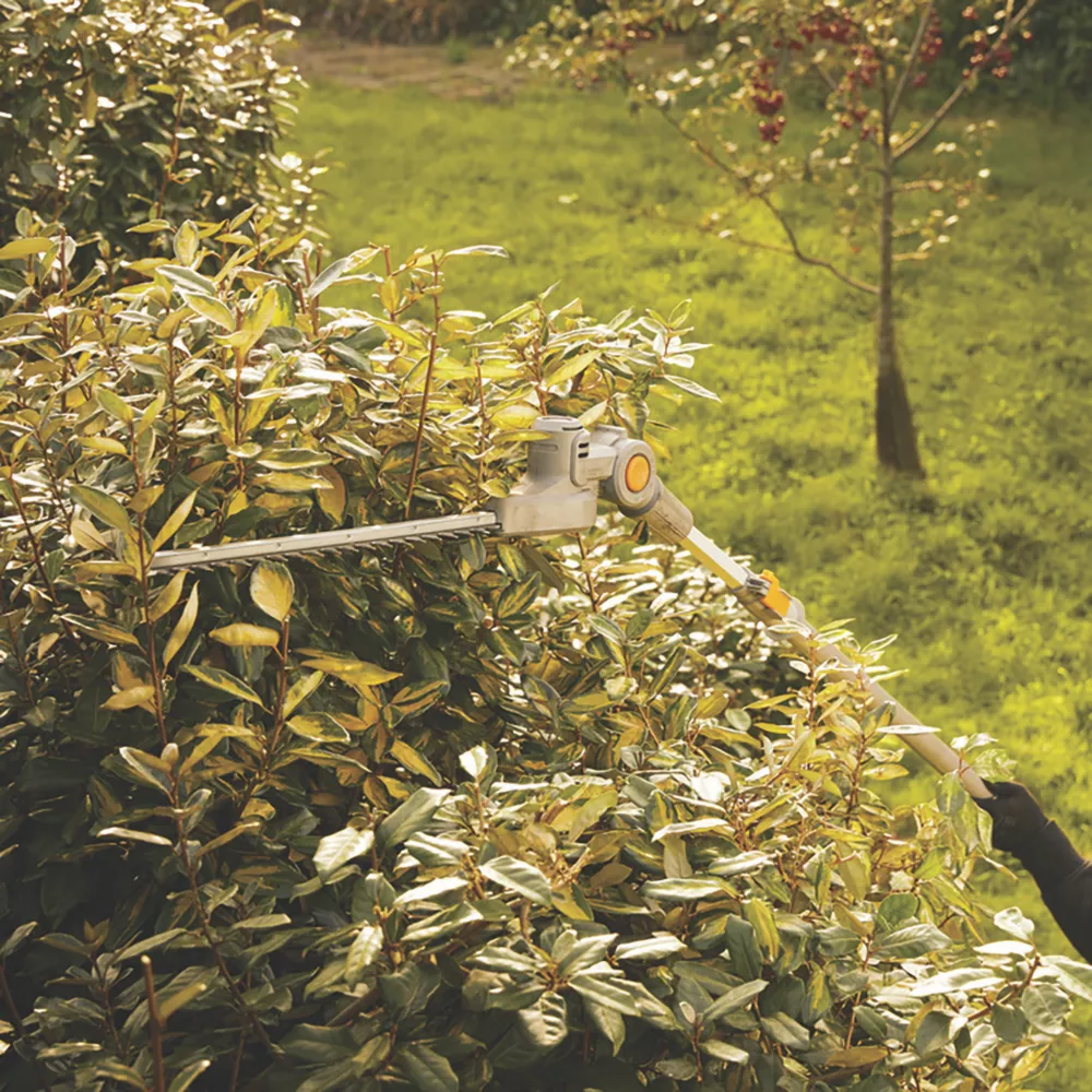 Titan TTT831HDC 18V 1 X 5.0Ah Li-Ion TXP Cordless 2-in-1 Hedge Trimmer & Pole Saw - Image 5