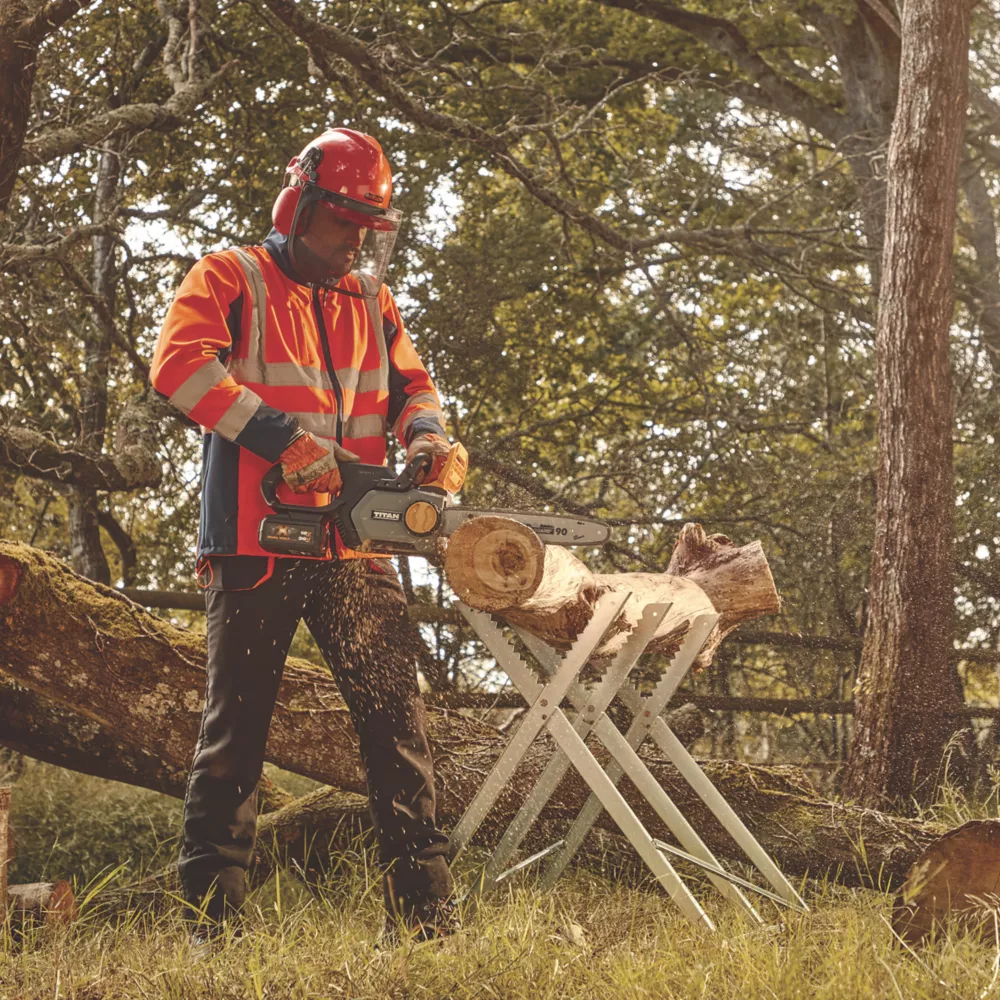 Titan TTT933CHN 36V 1 X 4.0Ah Li-Ion TXP Brushless Cordless 30cm Chainsaw - Image 8